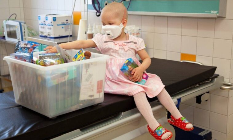 В России умерли восемь тяжелобольных детей за месяц из-за нехватки лекарств bolnie-deti
